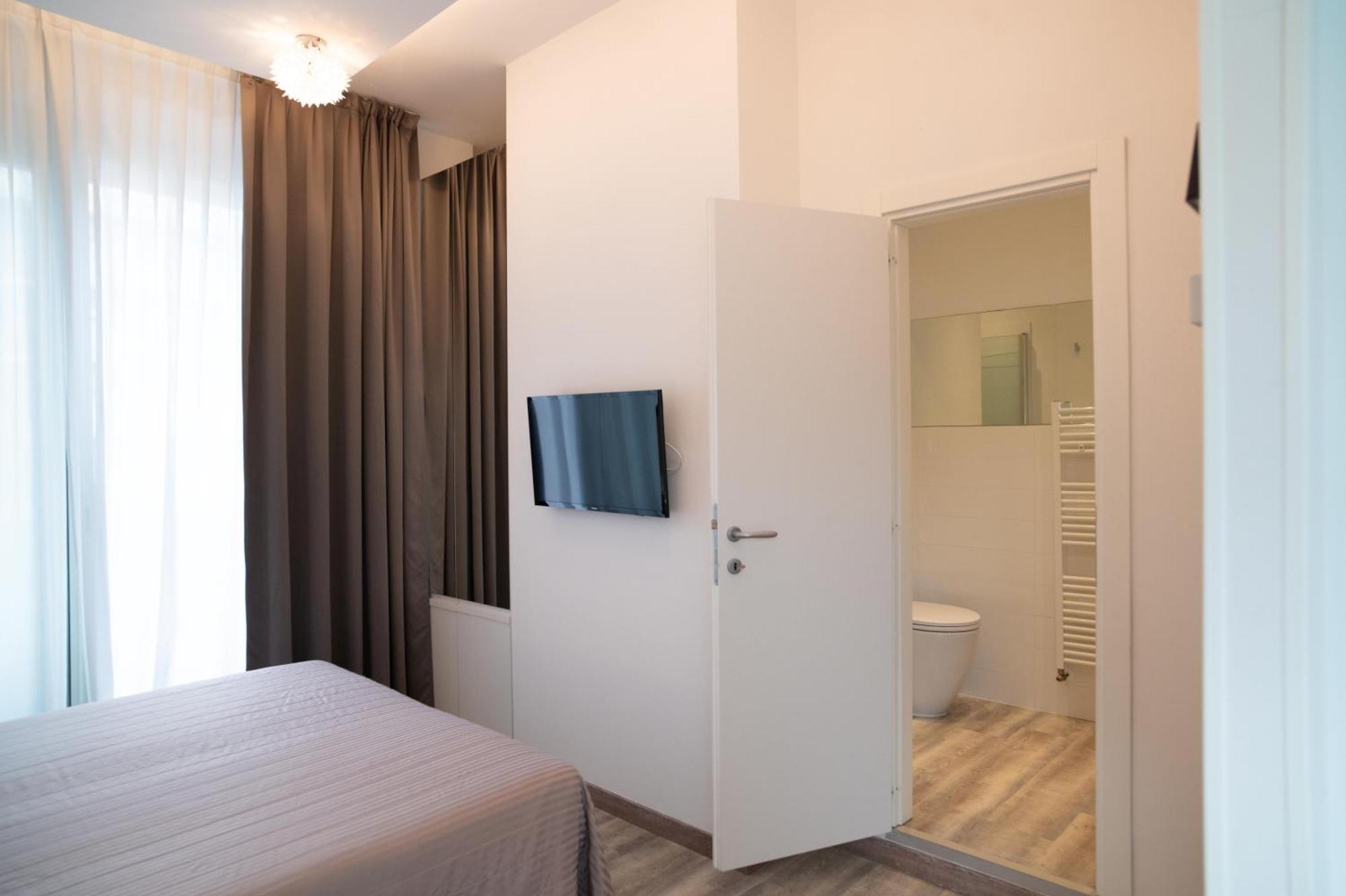 Perla Verde Hotel Milano Marittima Exterior photo